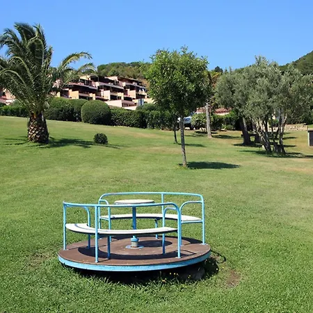 Lägenhet In Di Arzachena, Sardinia *